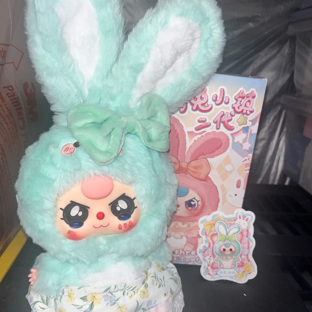 Baby Three Lily Rabbit Town v2 “Mia” Authentic Plush Pendant (Turquoise)